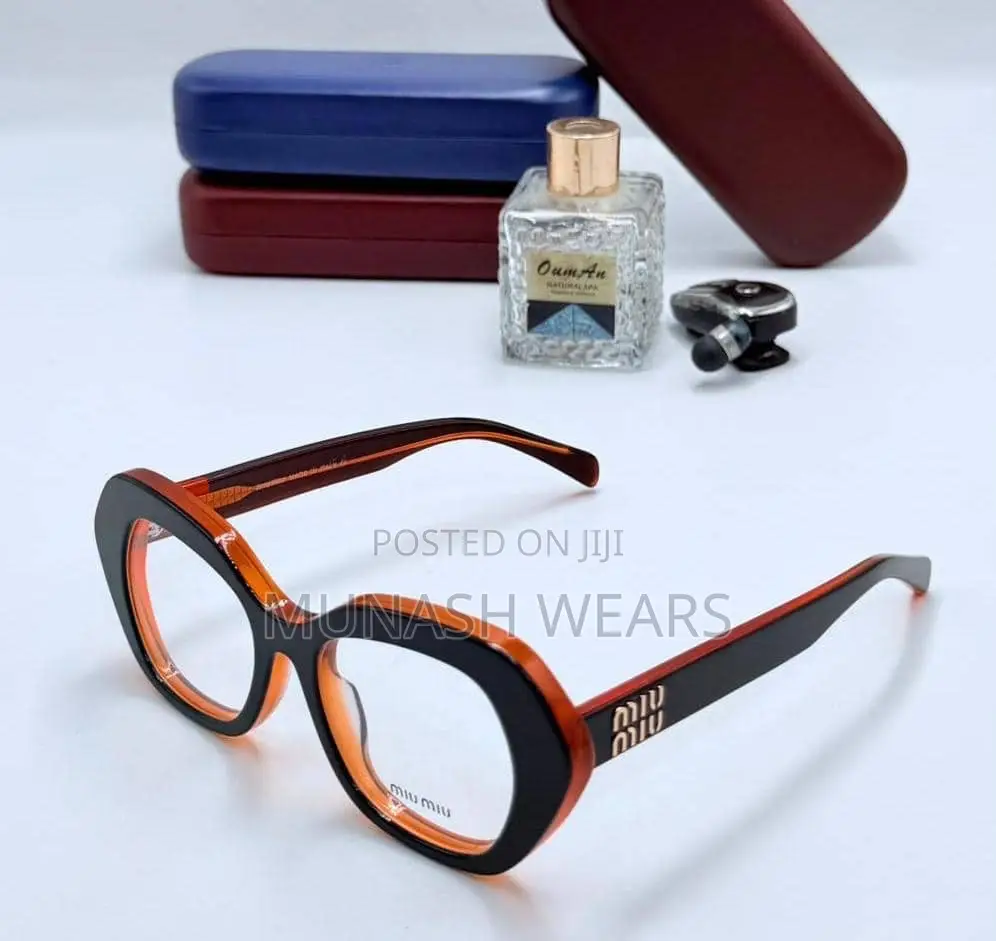 Miu Miu Classic Frame