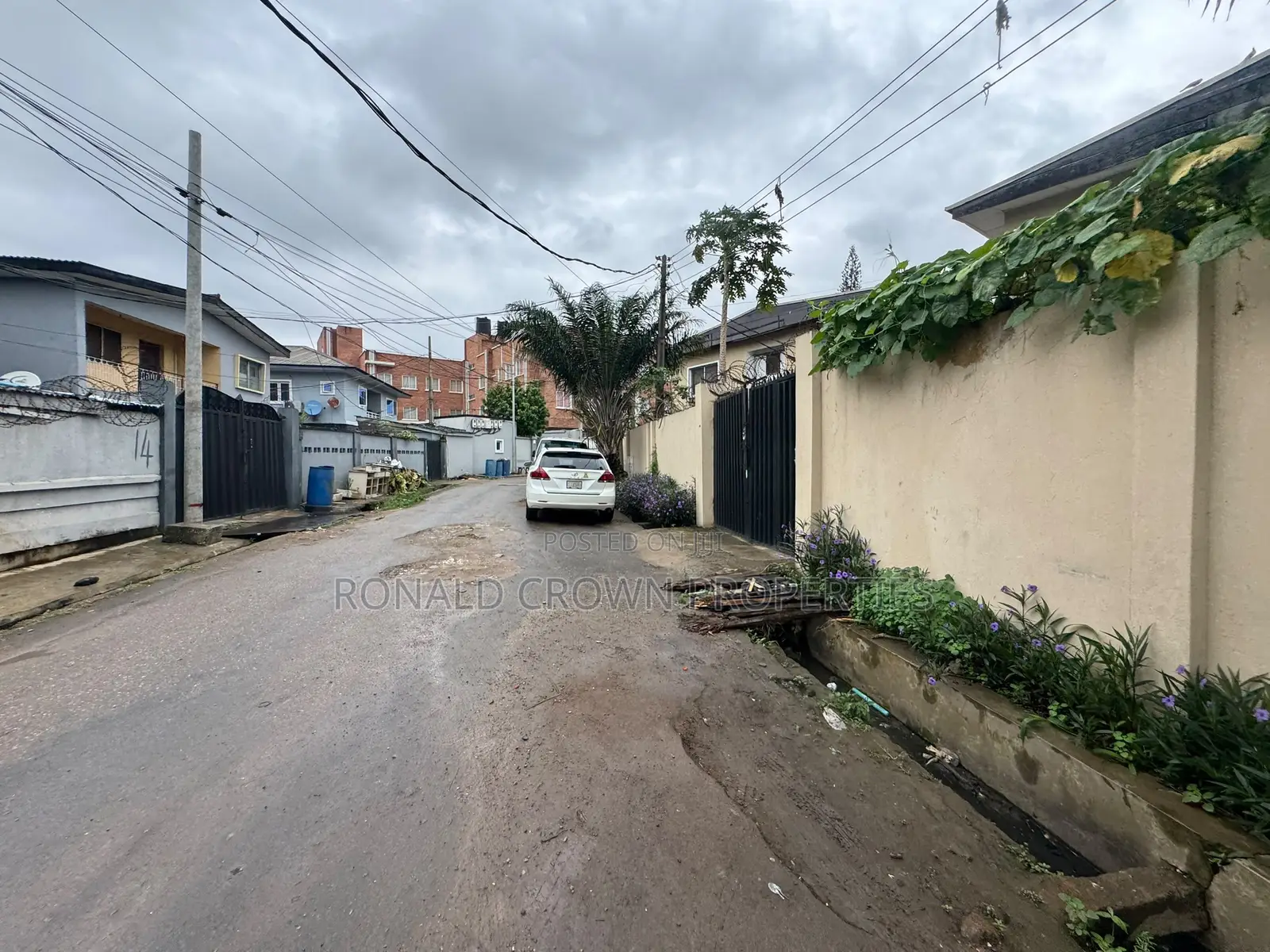2bdrm Apartment in Bye Pass Ilupeju for sale