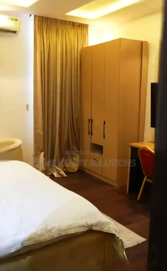 Luxury 2/3bedroom