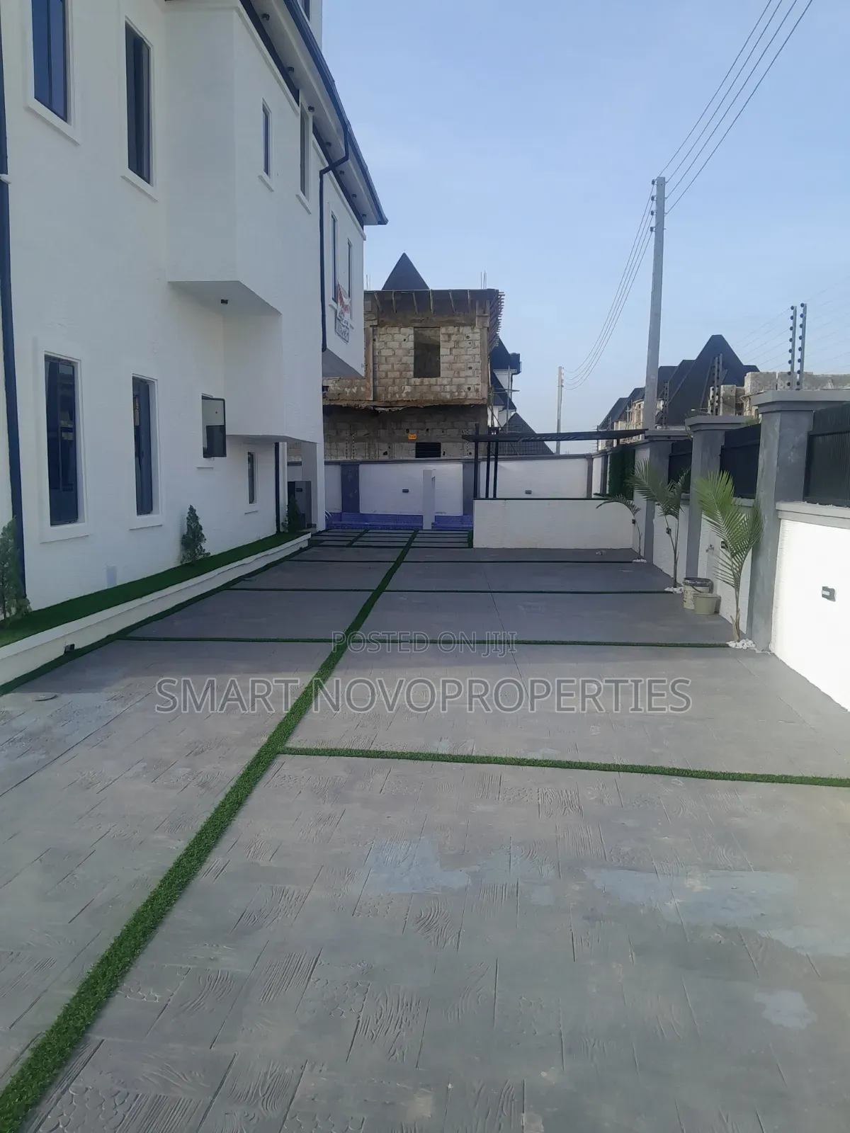 5bdrm Duplex in Emerald, Galadimawa for sale