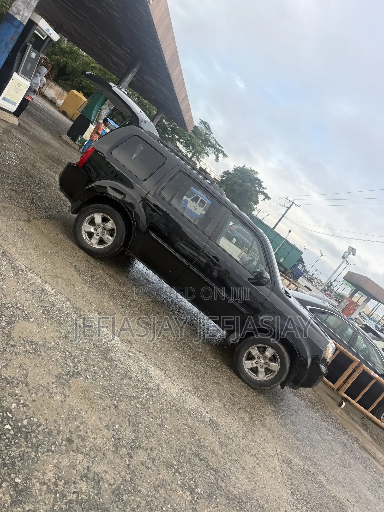 Honda Pilot LX 4dr SUV 4WD (3.5L 6cyl 5A) 2011 Black