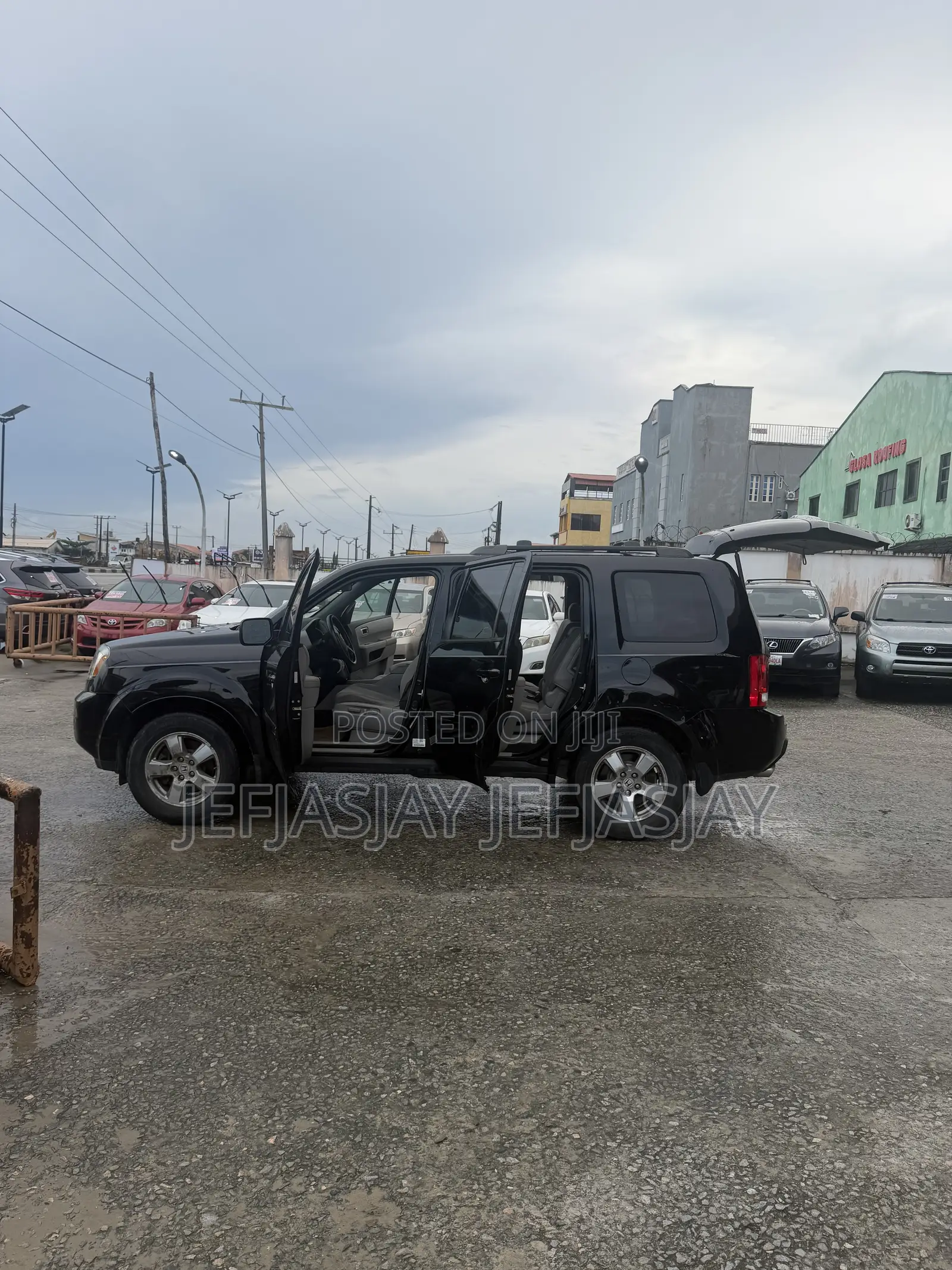 Honda Pilot LX 4dr SUV 4WD (3.5L 6cyl 5A) 2011 Black