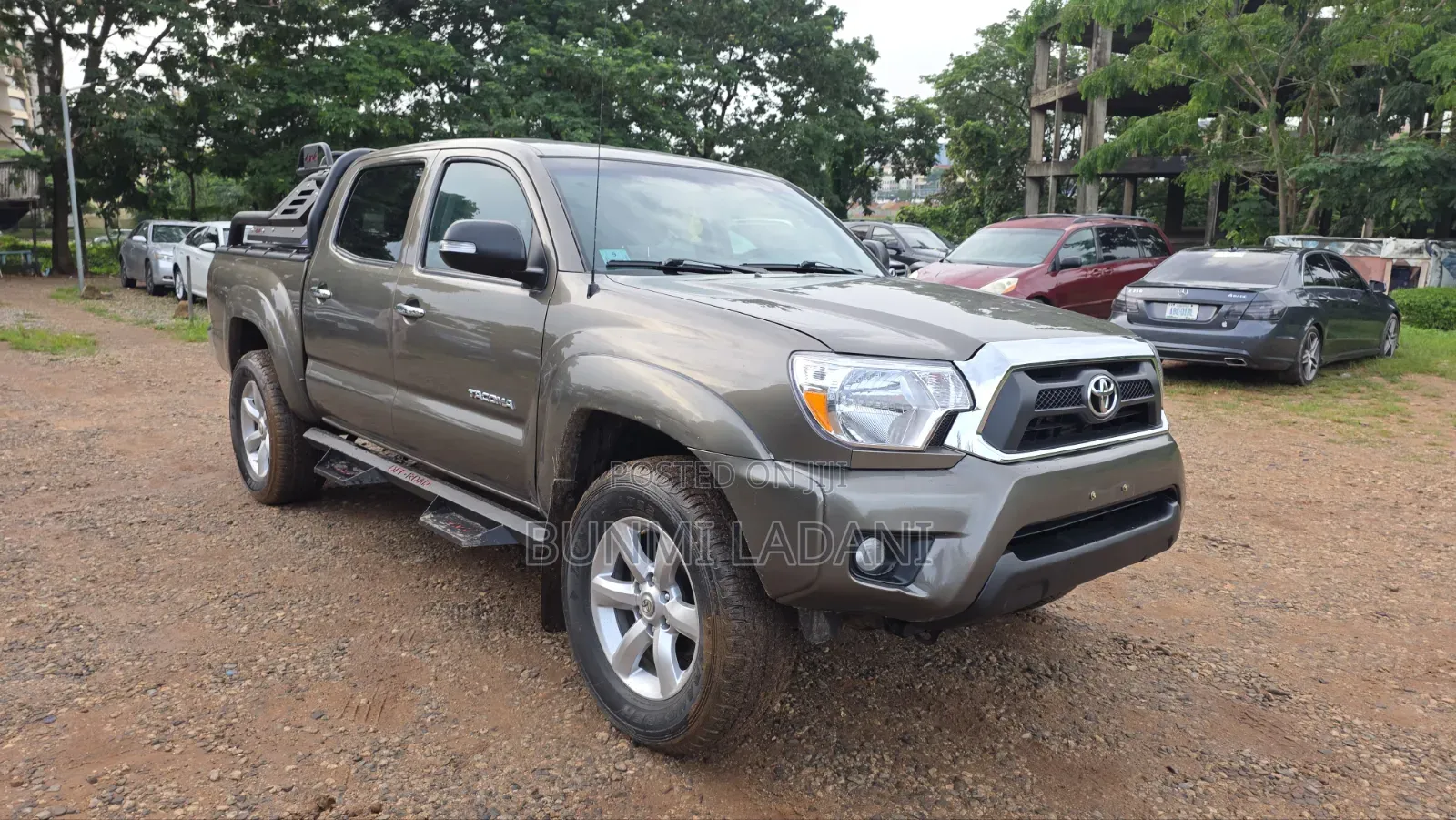 Toyota Tacoma V6 4dr Double Cab 4WD 5.0 ft. SB (4.0L 6cyl 5A) 2015 Gray