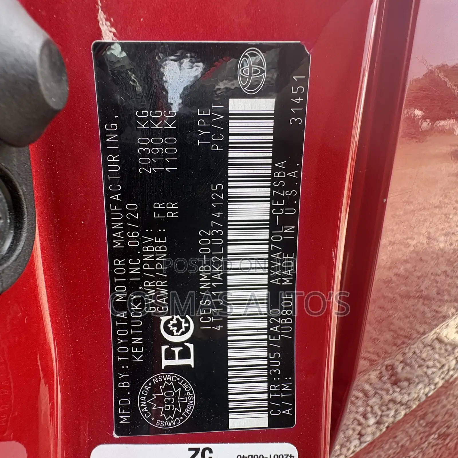Toyota Camry SE 2021 Red