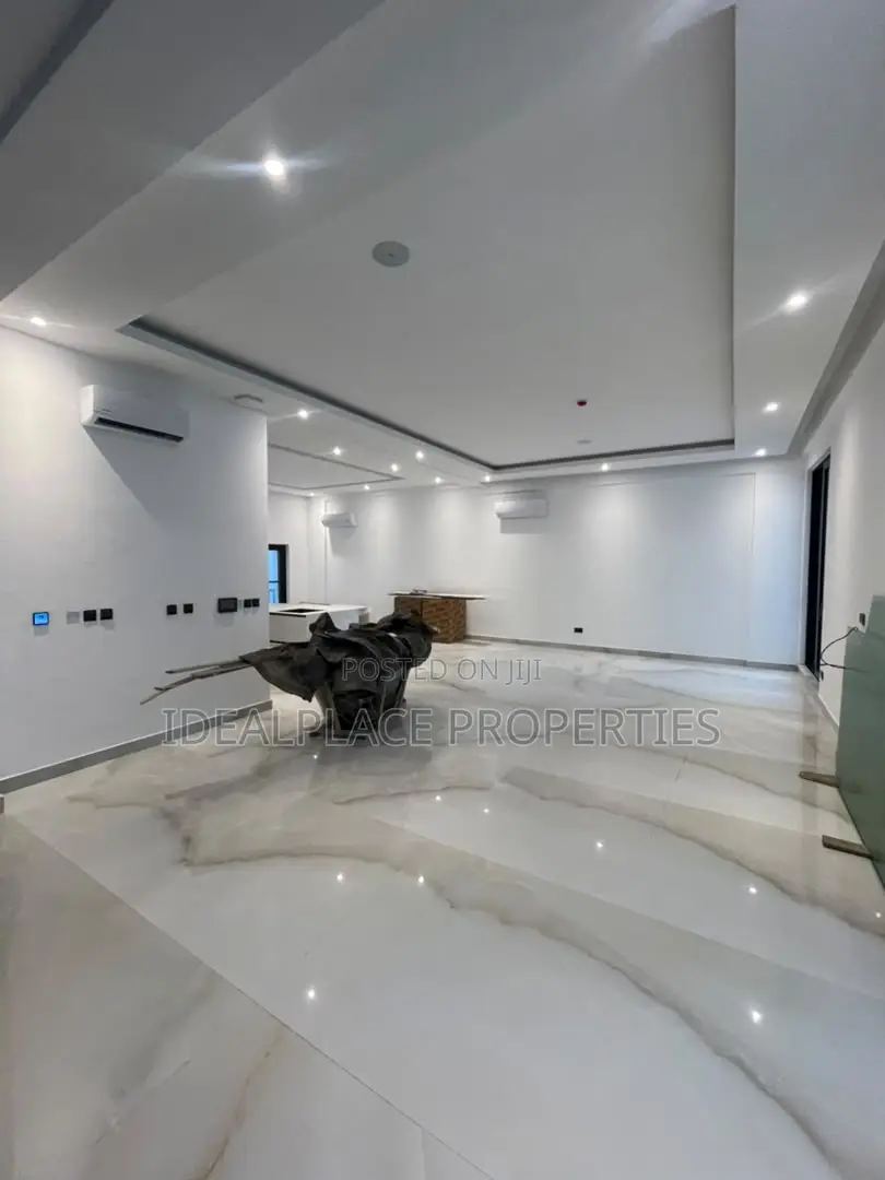 4bdrm Townhouse/Terrace in Banana Island for sale