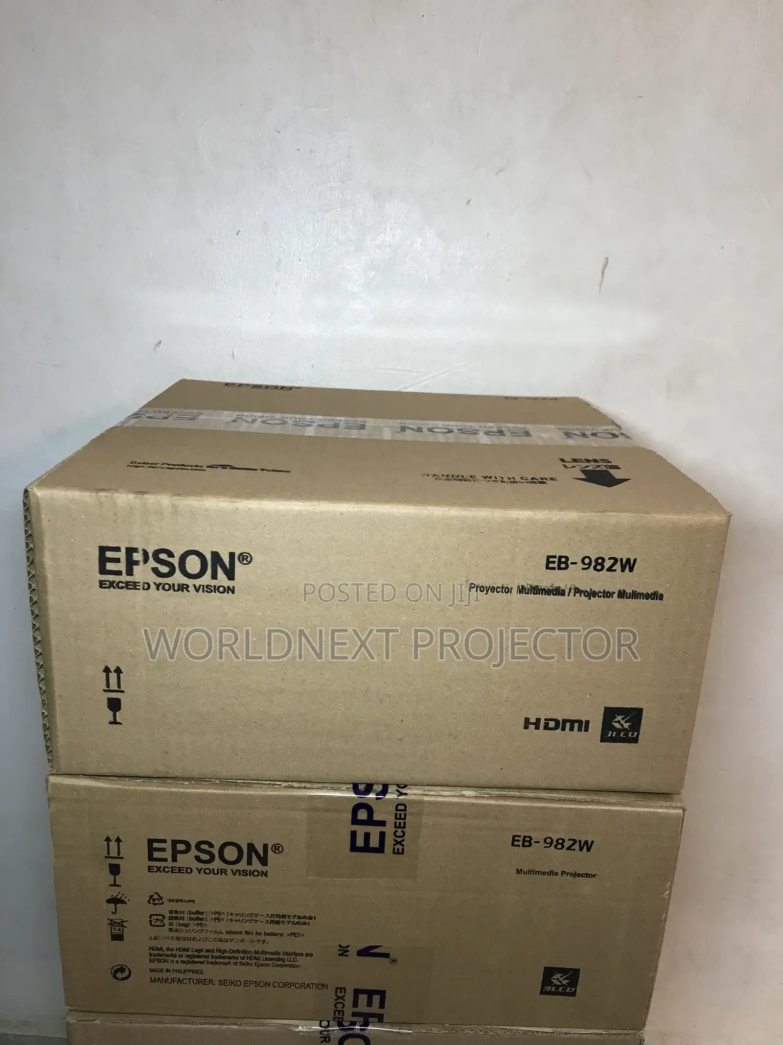 Epson EB-982W: Bright, Flexible Projection for Every Presentation