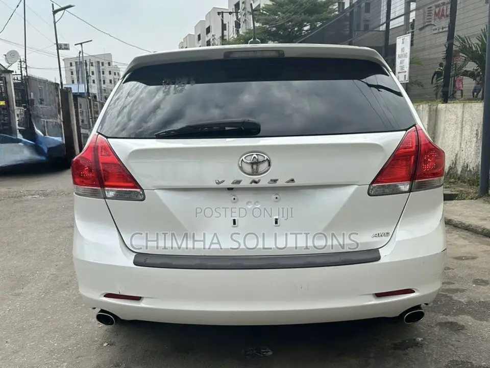 Toyota Venza 2012 White