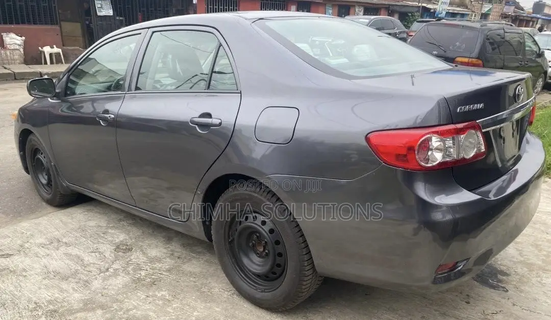 Toyota Corolla 2013 Gray