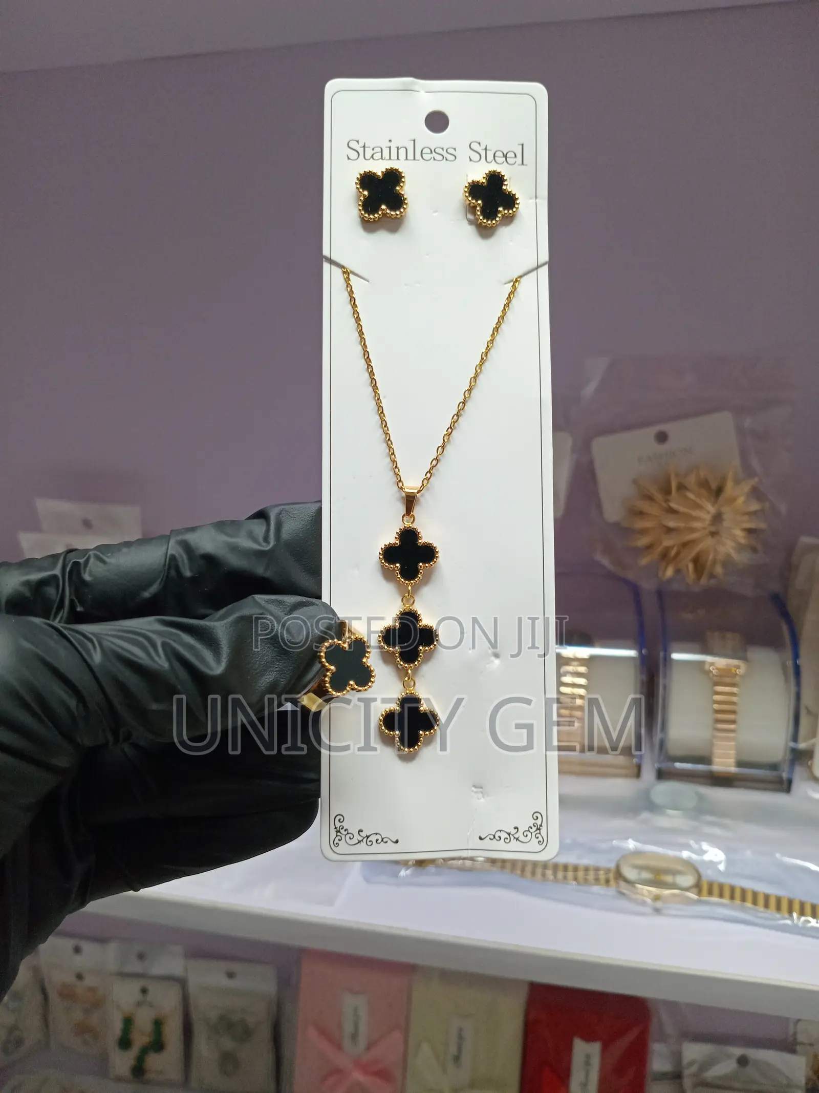 VCA 3-Step Pendant Jewelry – Necklace, Earrings Ring