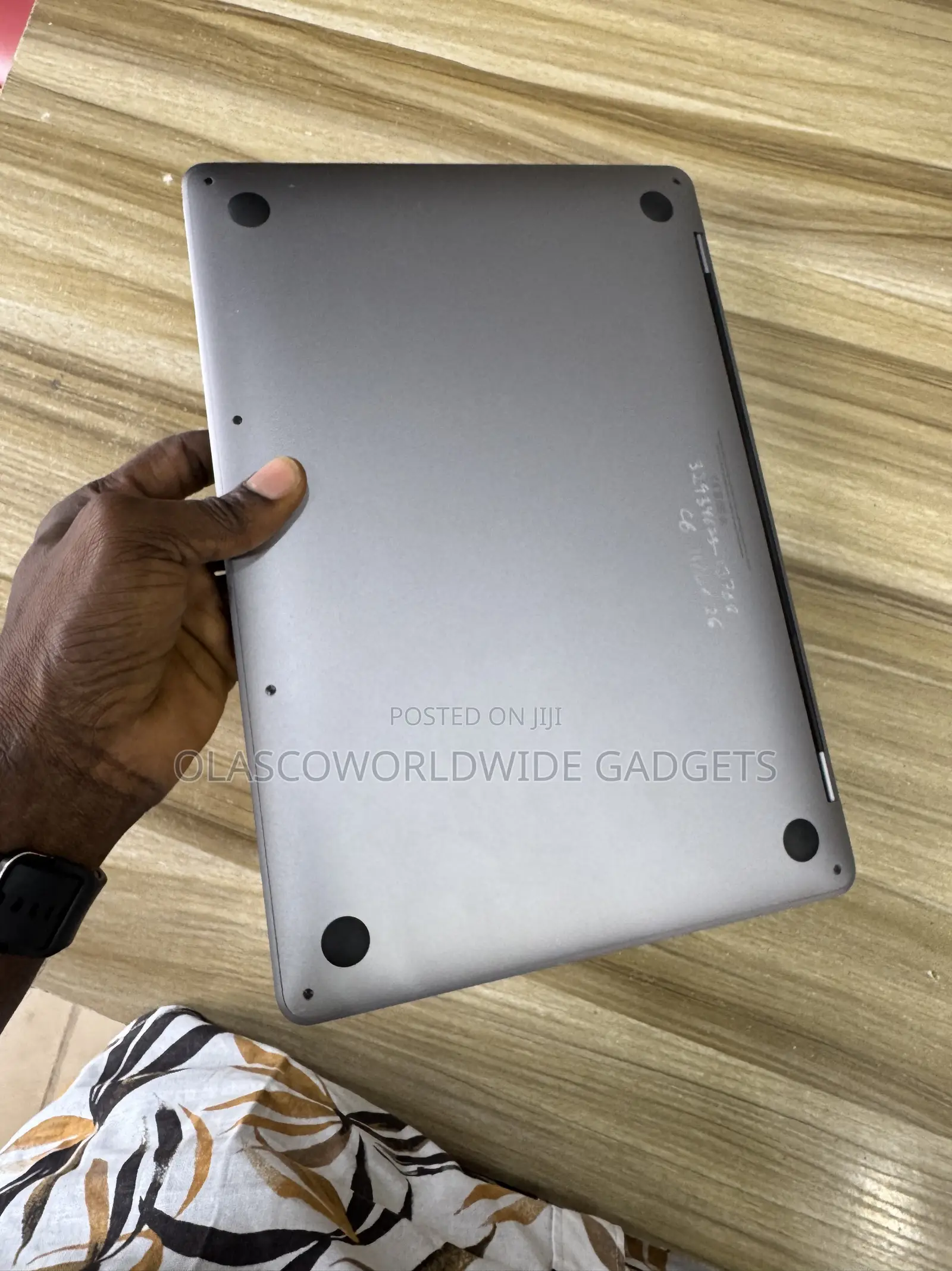 Laptop Apple MacBook Pro 2020 M1 8GB Apple M1 SSD 256GB