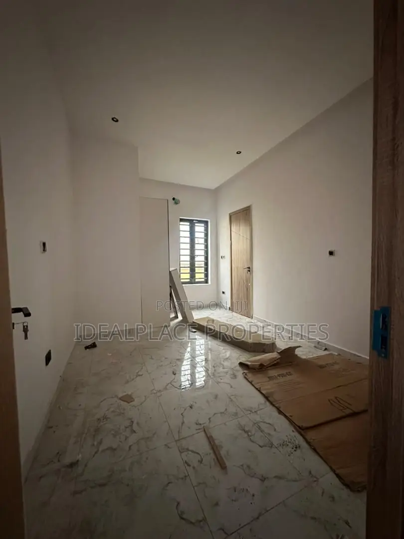 2bdrm Apartment in Ikate for sale