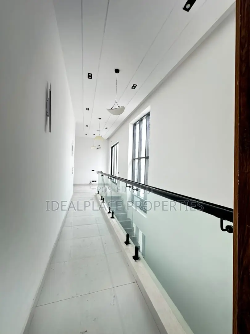 5bdrm Duplex in Ajah for sale