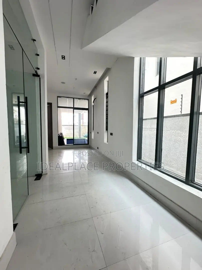 5bdrm Duplex in Ajah for sale