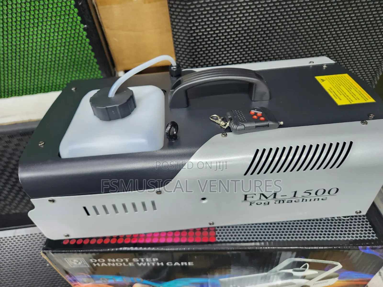 Smoke Fog Machine Fm 1500watts With One Free Liquid