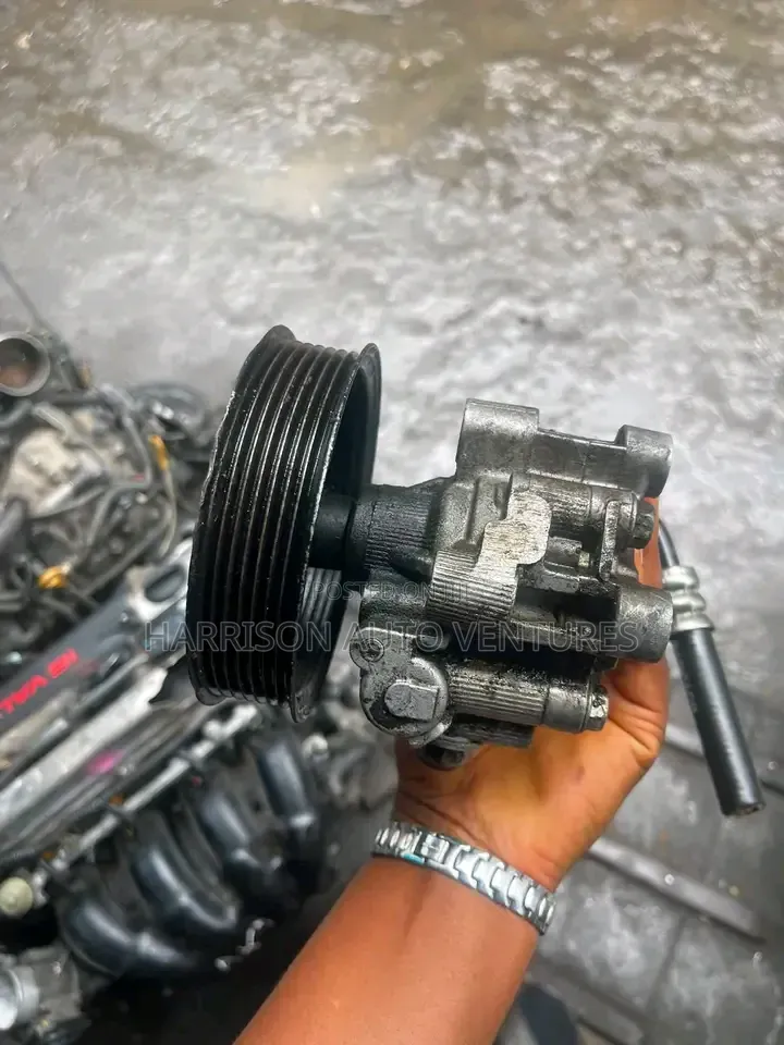 Toyota Sienna 2005-2010 Power Steering Pump
