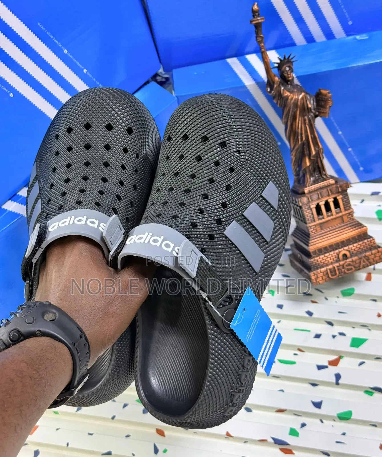 Adidas Standard Crocs Frank 54