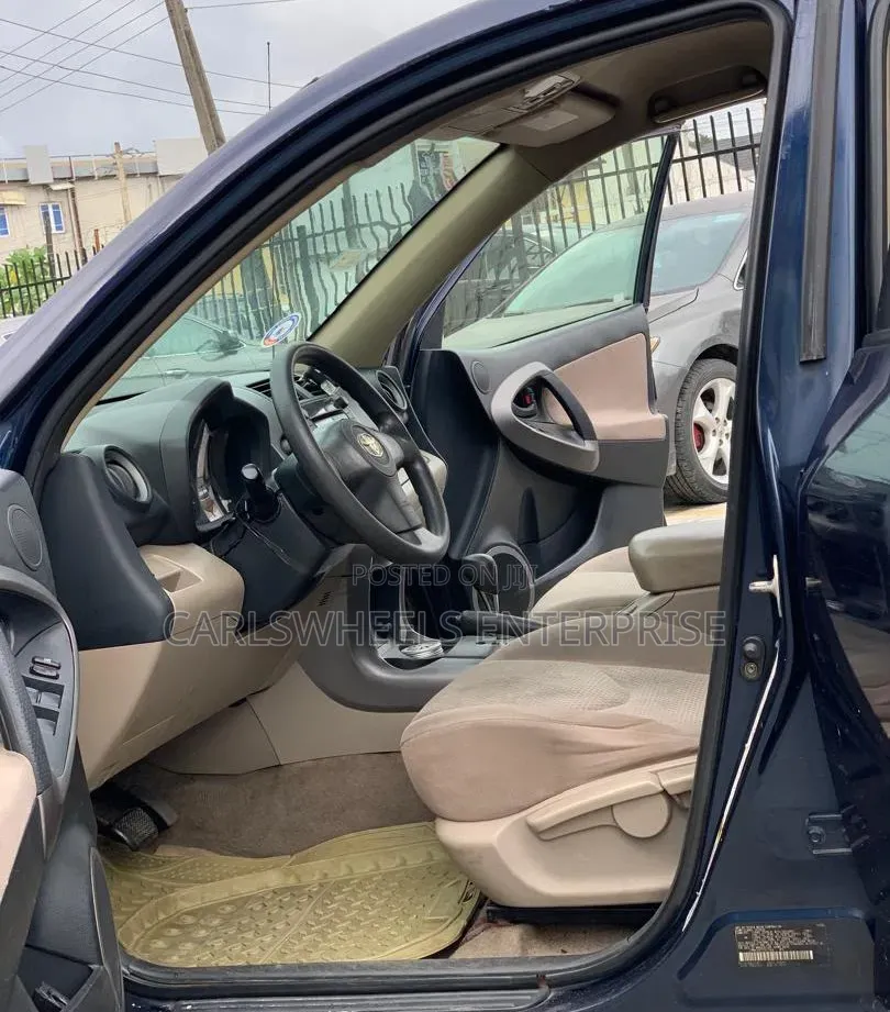 Toyota RAV4 2009 Blue