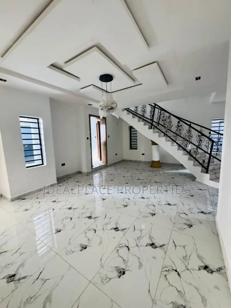 4bdrm Duplex in Ogba for sale