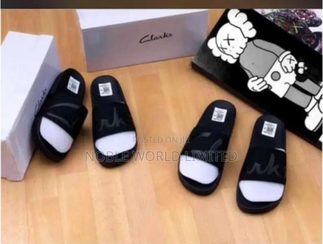 Clarks Black Unisex Slides Frank 6w