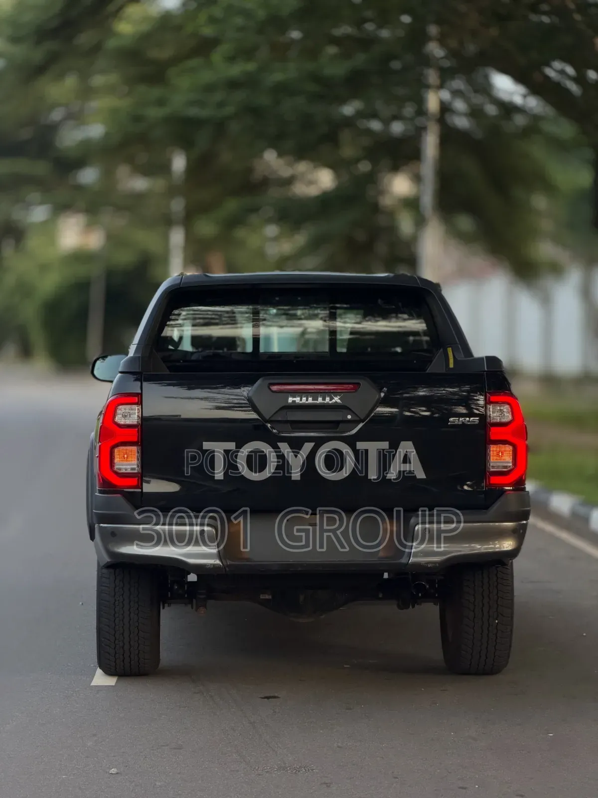 New Toyota Hilux 2026 Black
