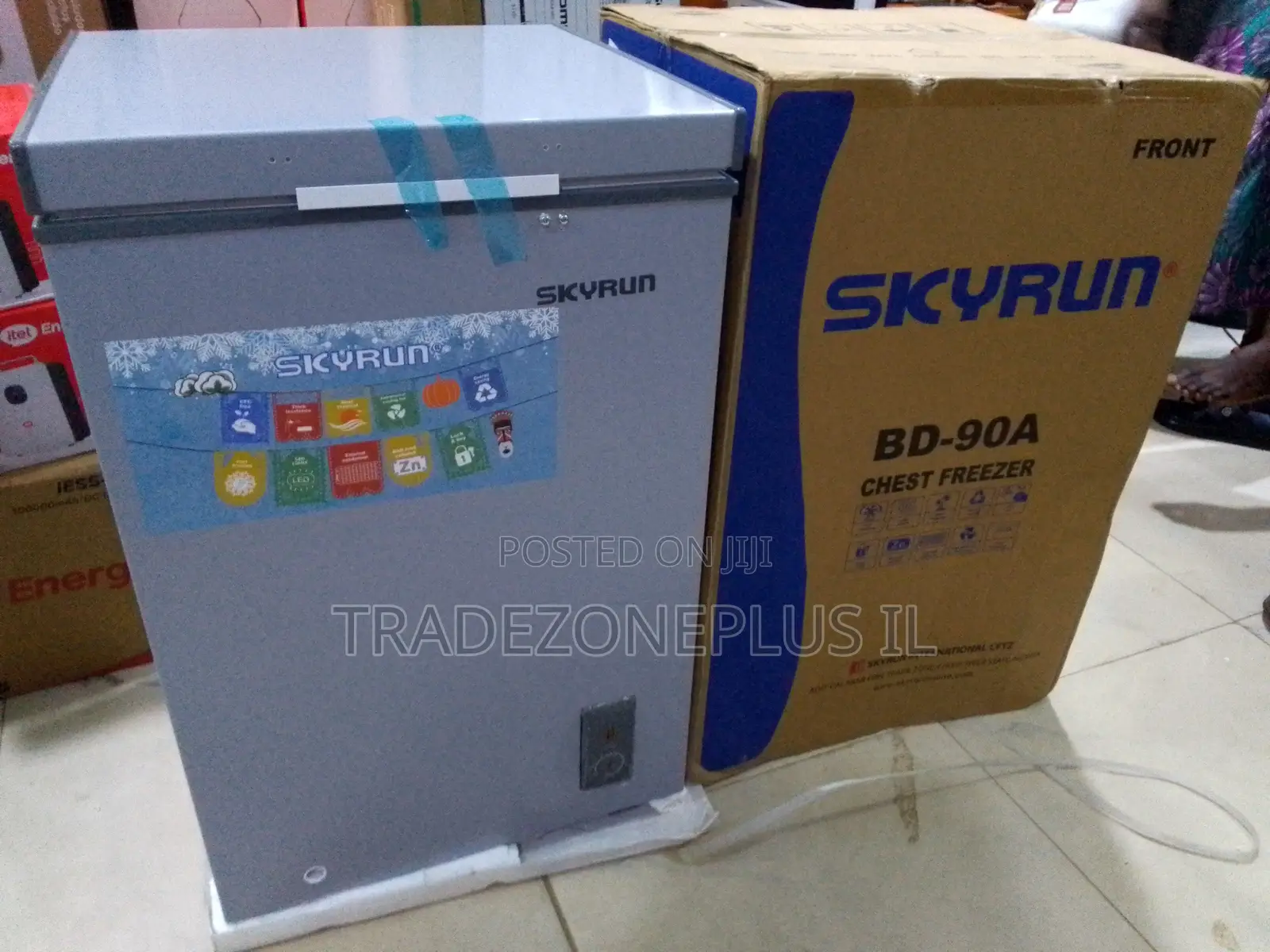Skyrun BD90A Chest Freezer – Great for Small Spaces