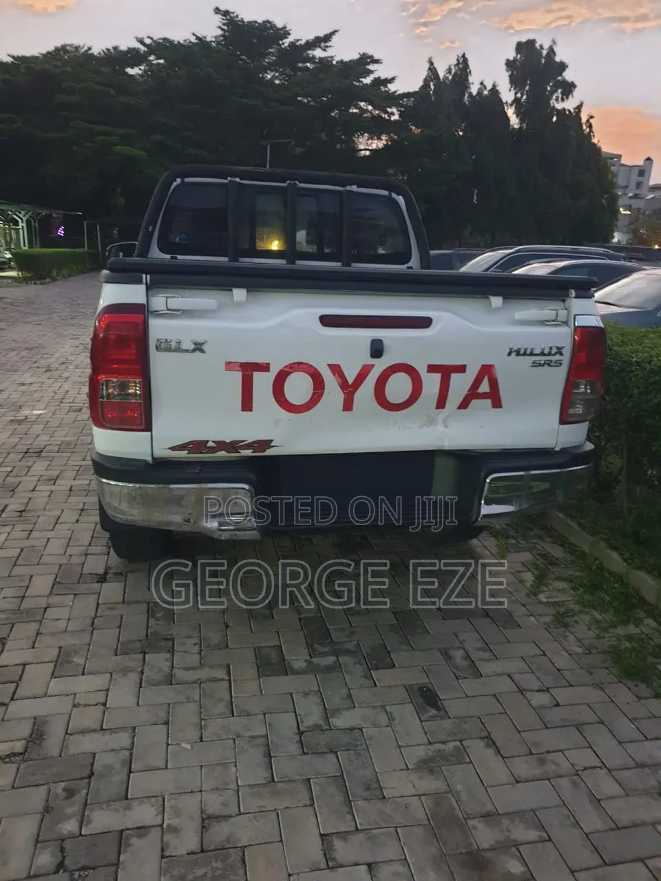Toyota Hilux 2019 White