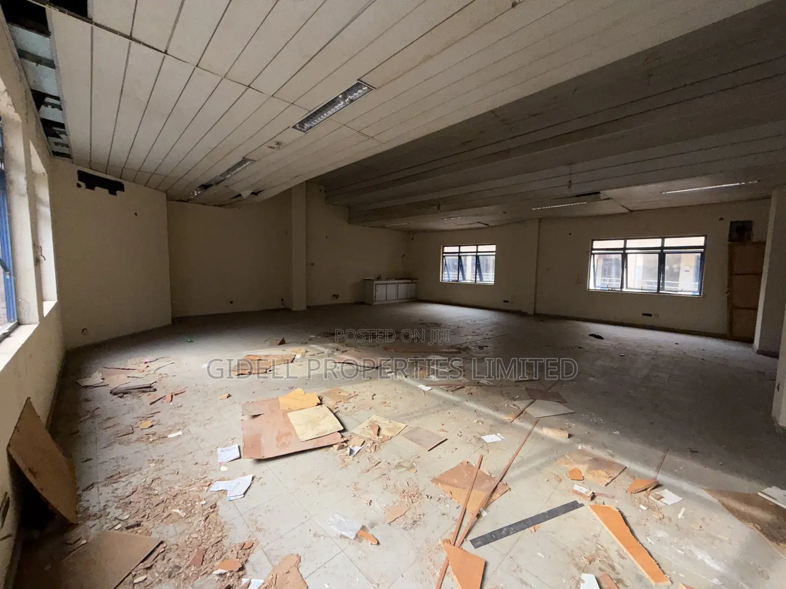120SQM Office Space on the Second Floor in a Strategic Location