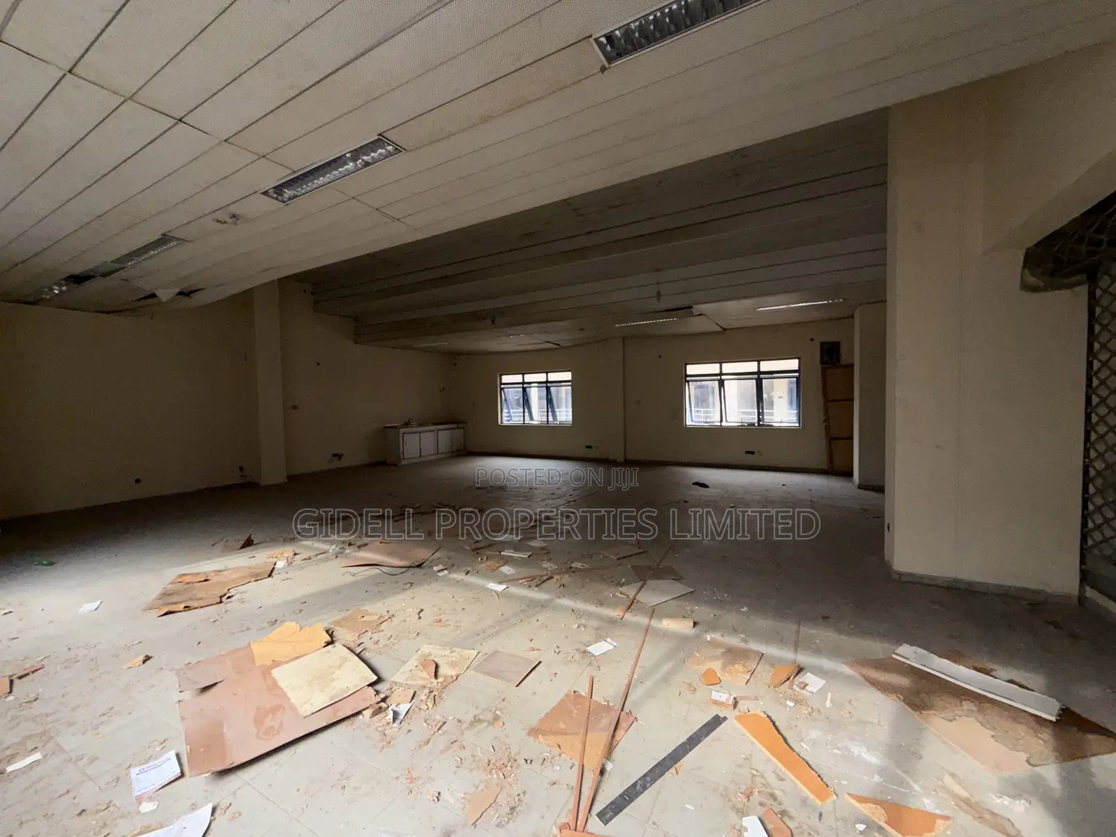 120SQM Office Space on the Second Floor in a Strategic Location