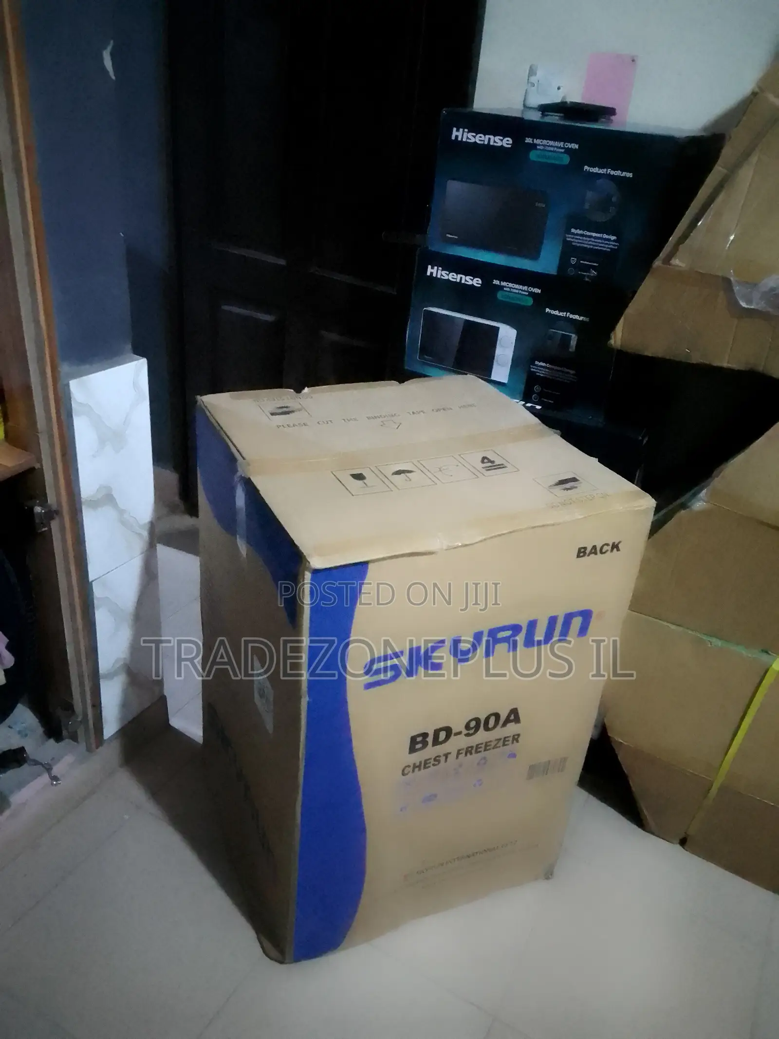 Skyrun BD-90A Chest Freezer – Compact Appliance for Any Home