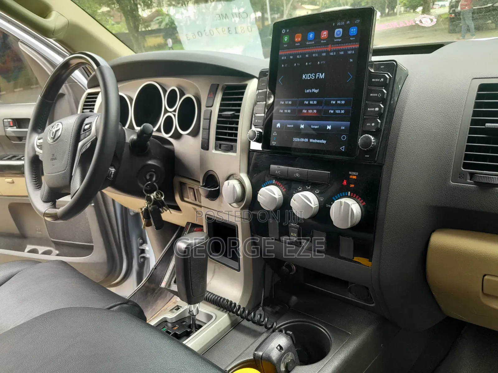 Toyota Tundra 2010 Gray