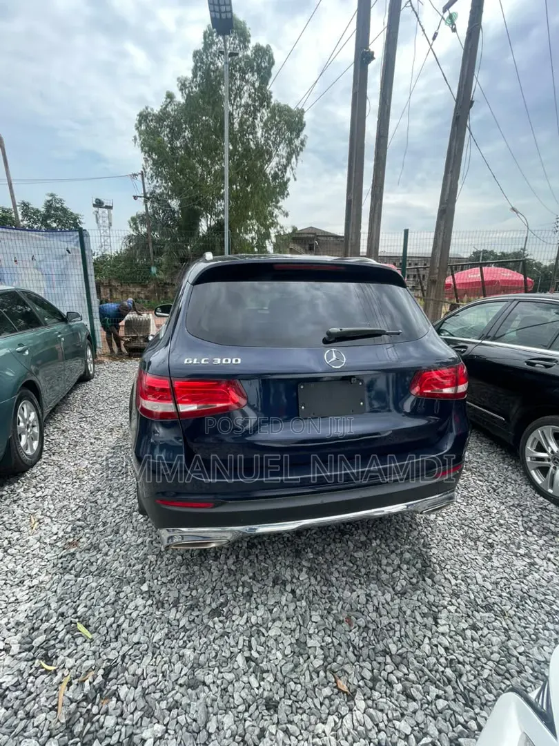 Mercedes-Benz GLC-Class 2016 Blue