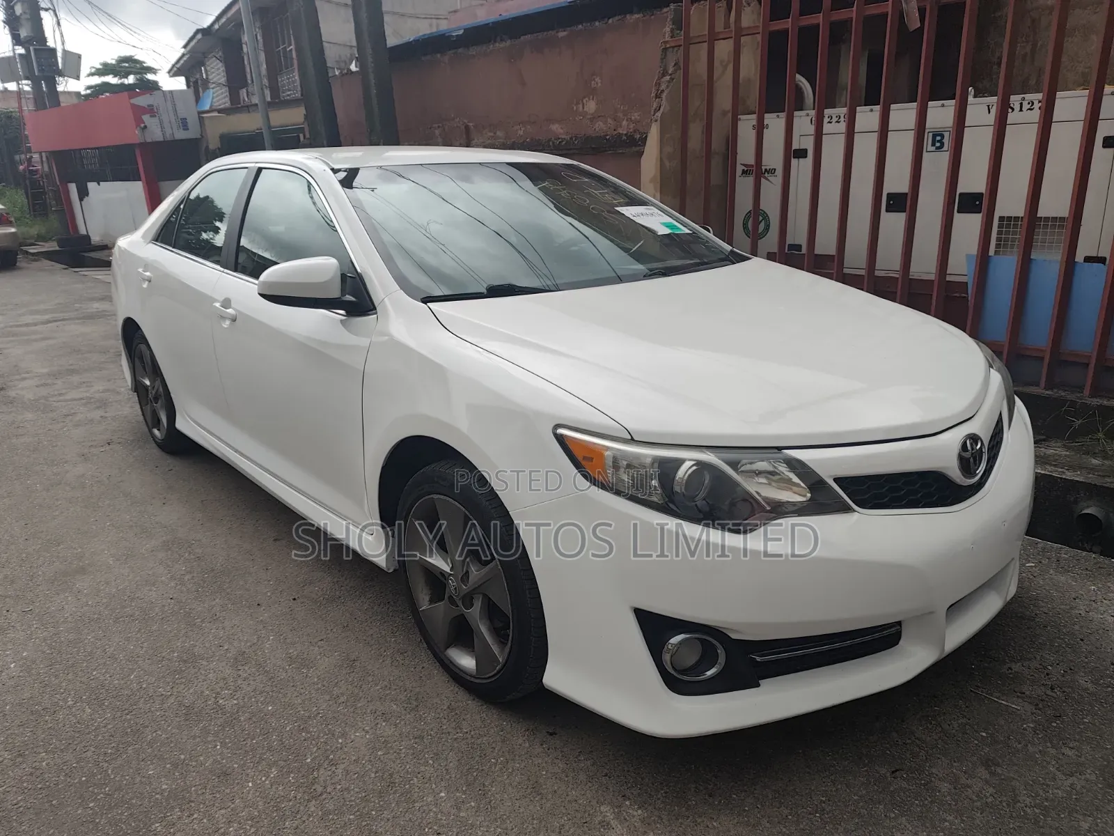 Toyota Camry 2012 White