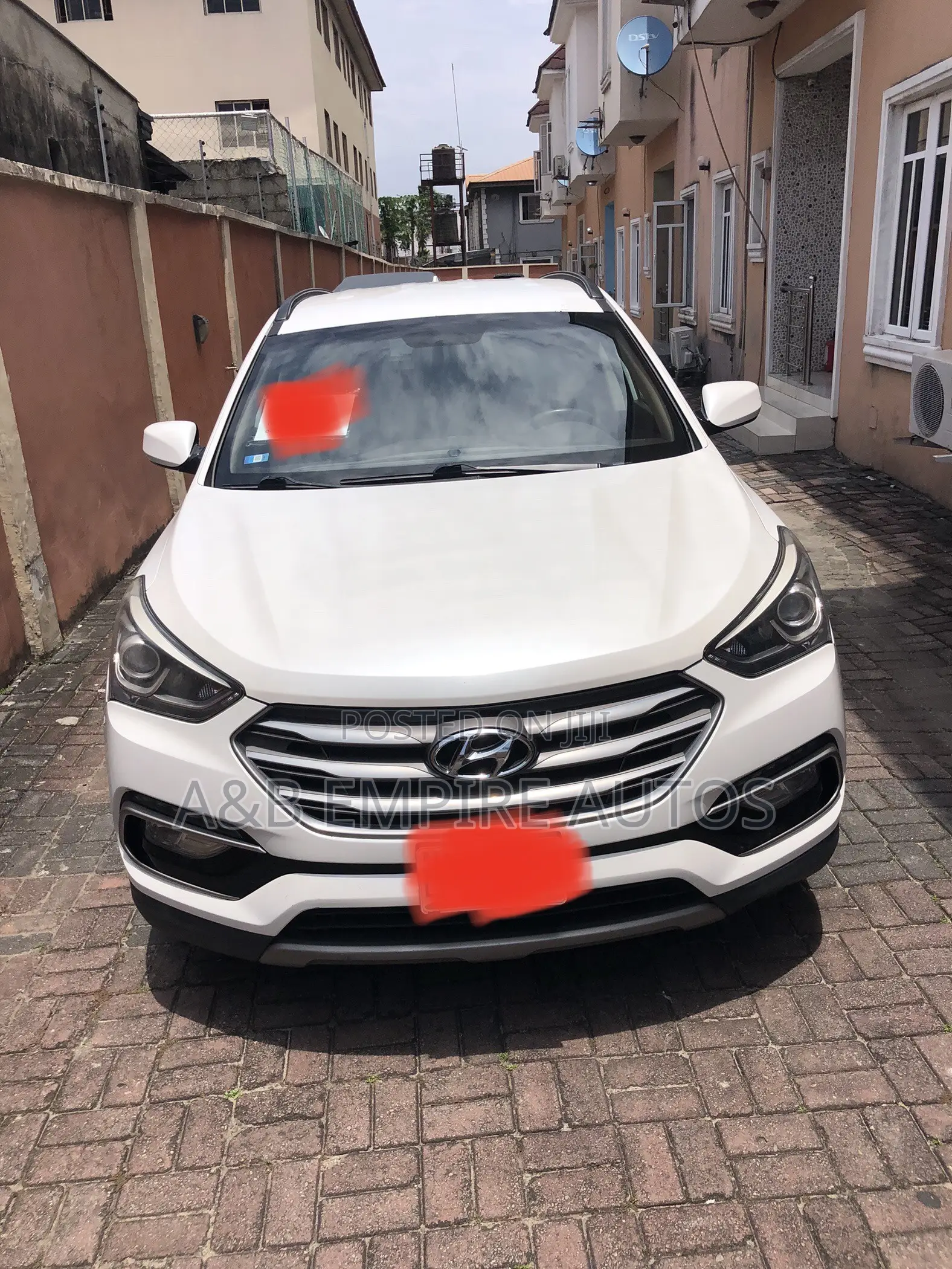 Hyundai Santa Fe 2017 White