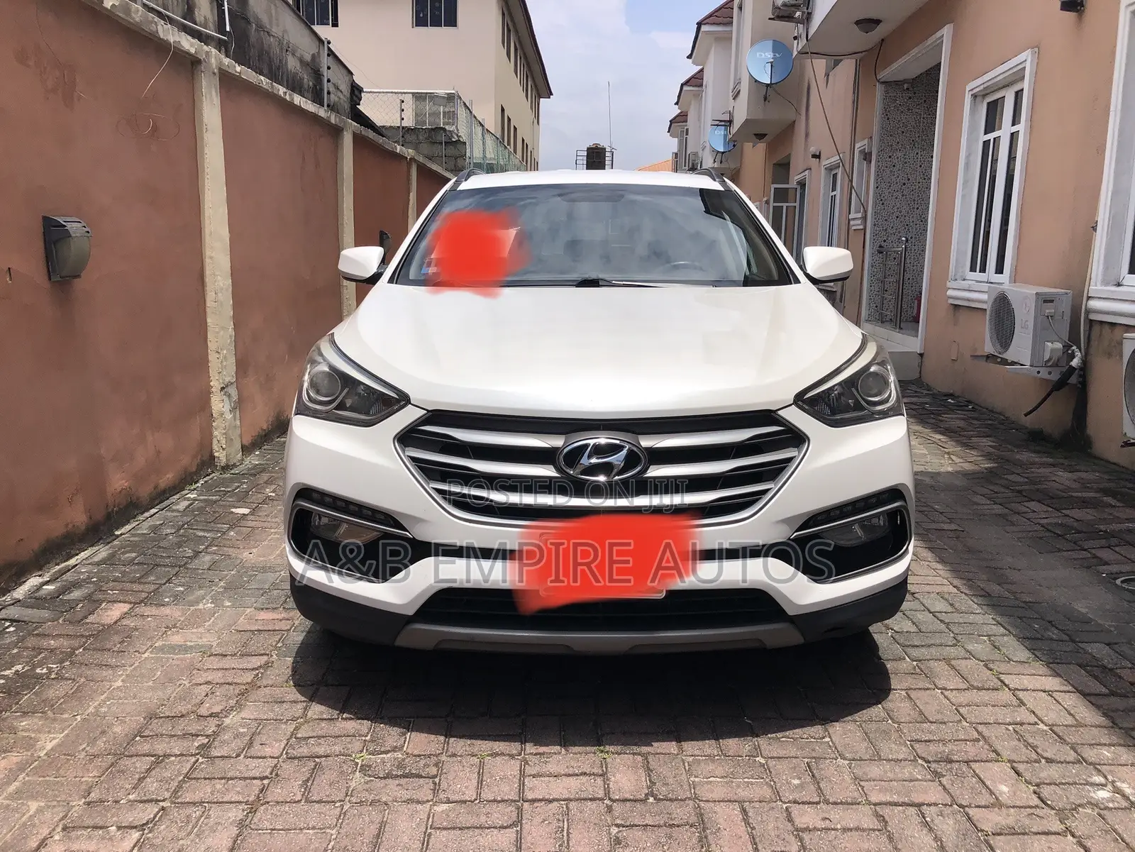 Hyundai Santa Fe 2017 White