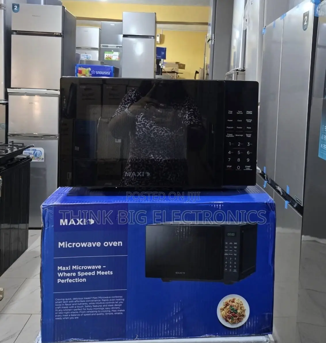 30l Maxi Digital Microwave