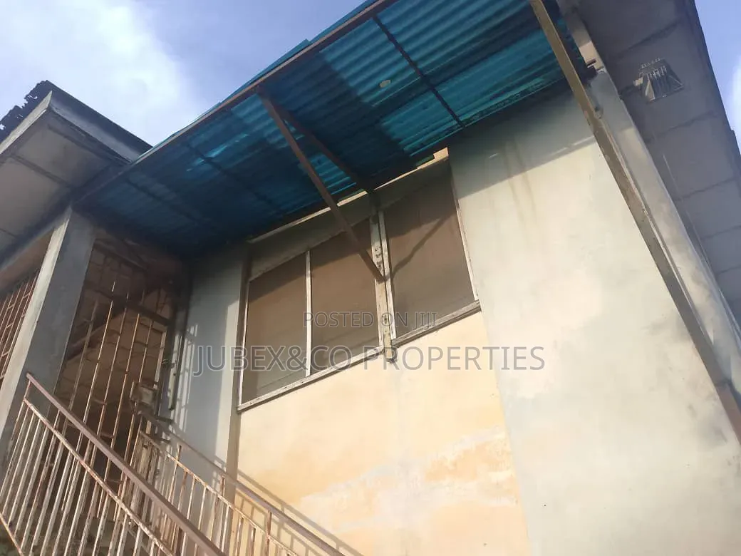 3bdrm Block of Flats in Irojo Ilesa for sale