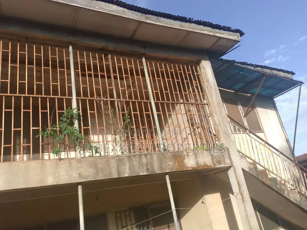 3bdrm Block of Flats in Irojo Ilesa for sale