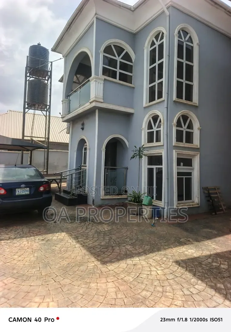 4bdrm Duplex in Okebadan Estate for rent