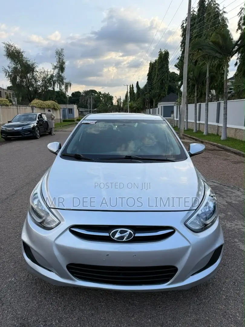 Hyundai Accent 2015 Silver