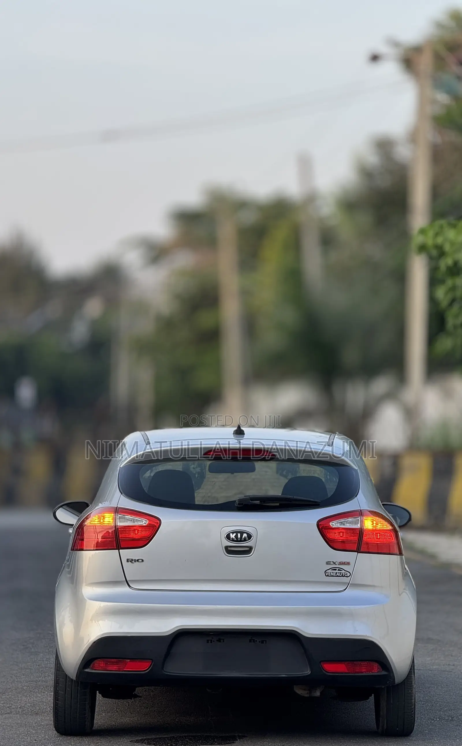 Kia Rio SX 4dr Hatchback (1.6L 4cyl 6A) 2013 Silver