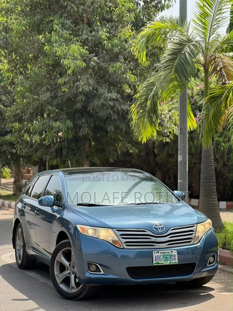 Toyota Venza AWD 2012 Blue