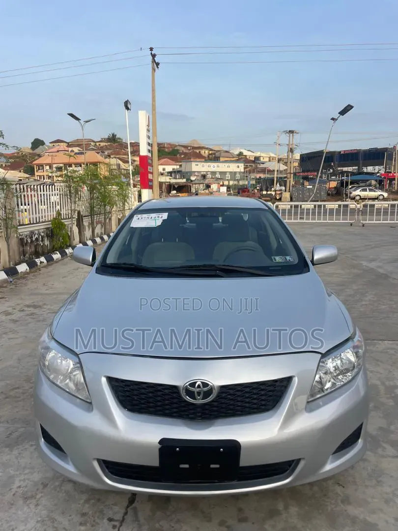Toyota Corolla 2009 Silver