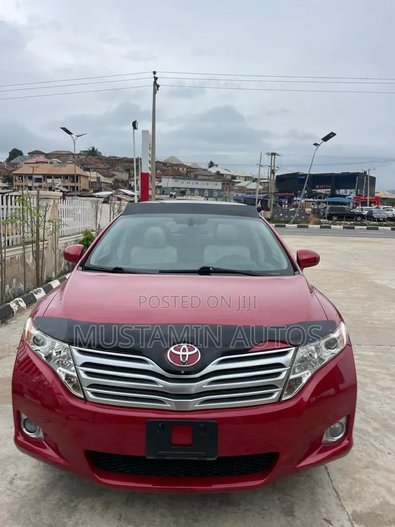 Toyota Venza 2010 Red