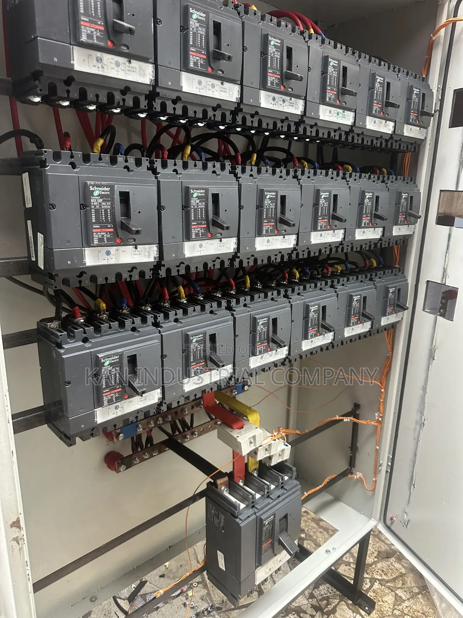 18ways 100amps 4poles With 400a Main 4pole