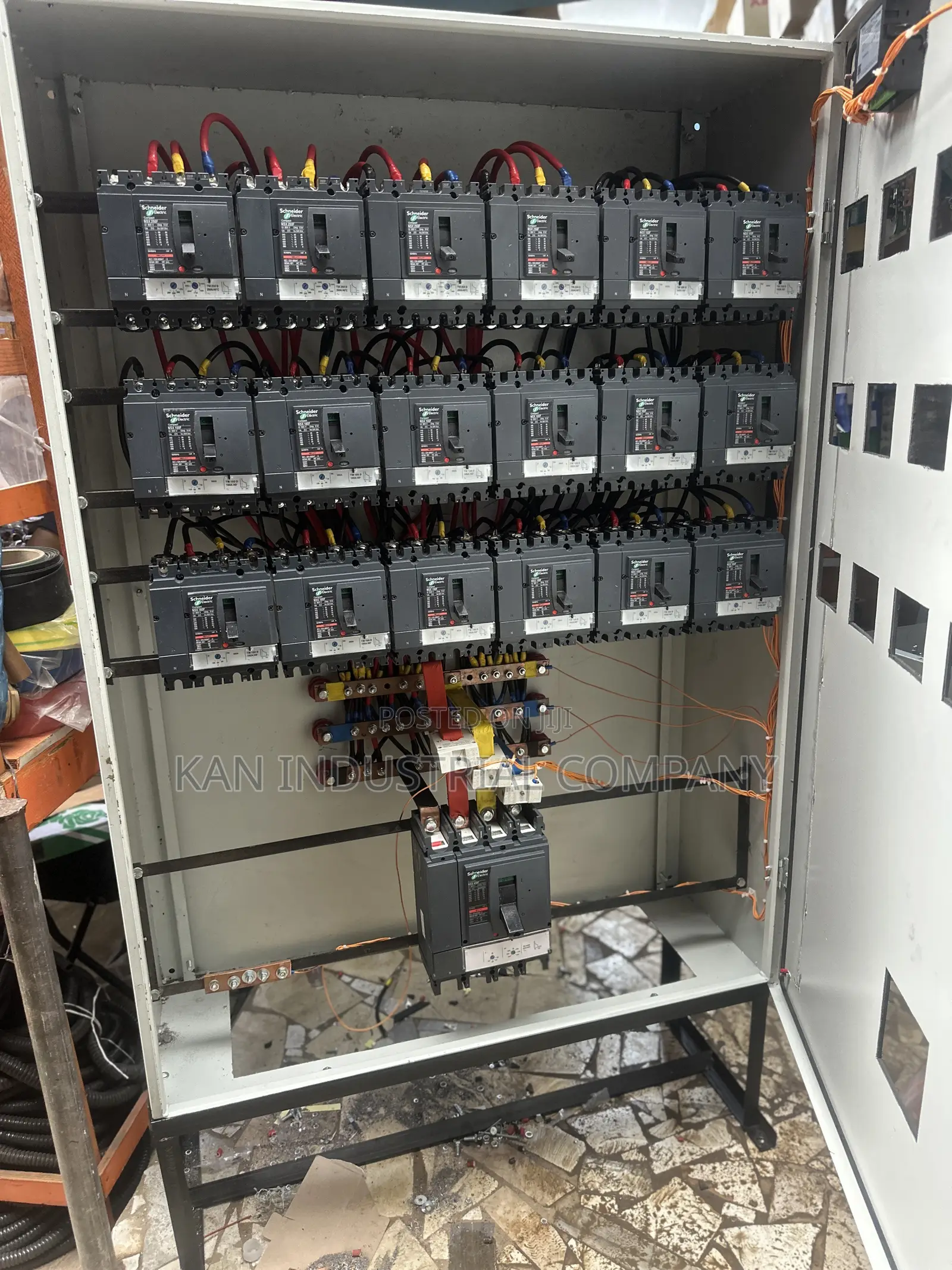 18ways 100amps 4poles With 400a Main 4pole
