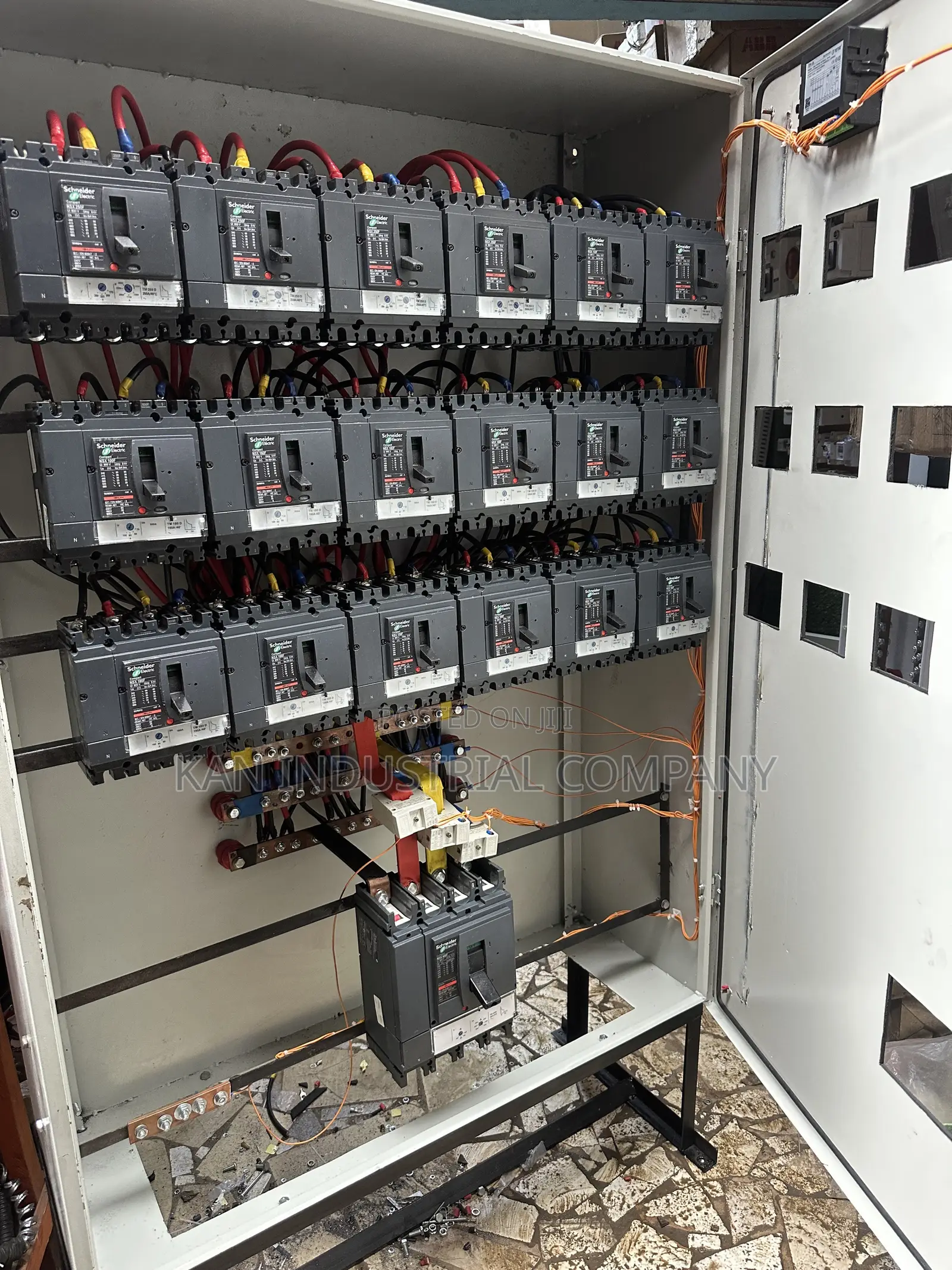 18ways 100amps 4poles With 400a Main 4pole