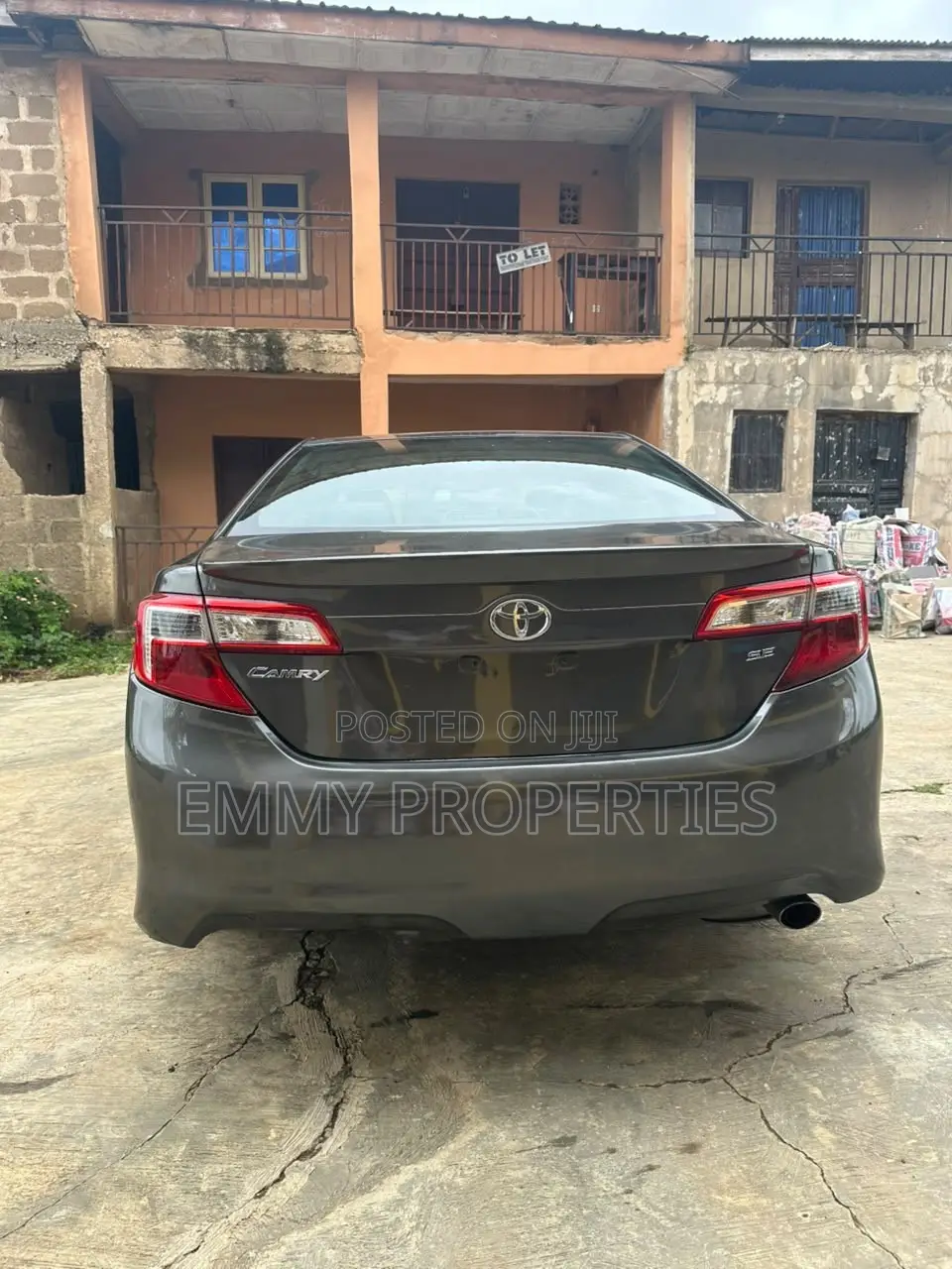 Toyota Camry SE 4dr Sedan (2.5L 4cyl 6A) 2013 Green
