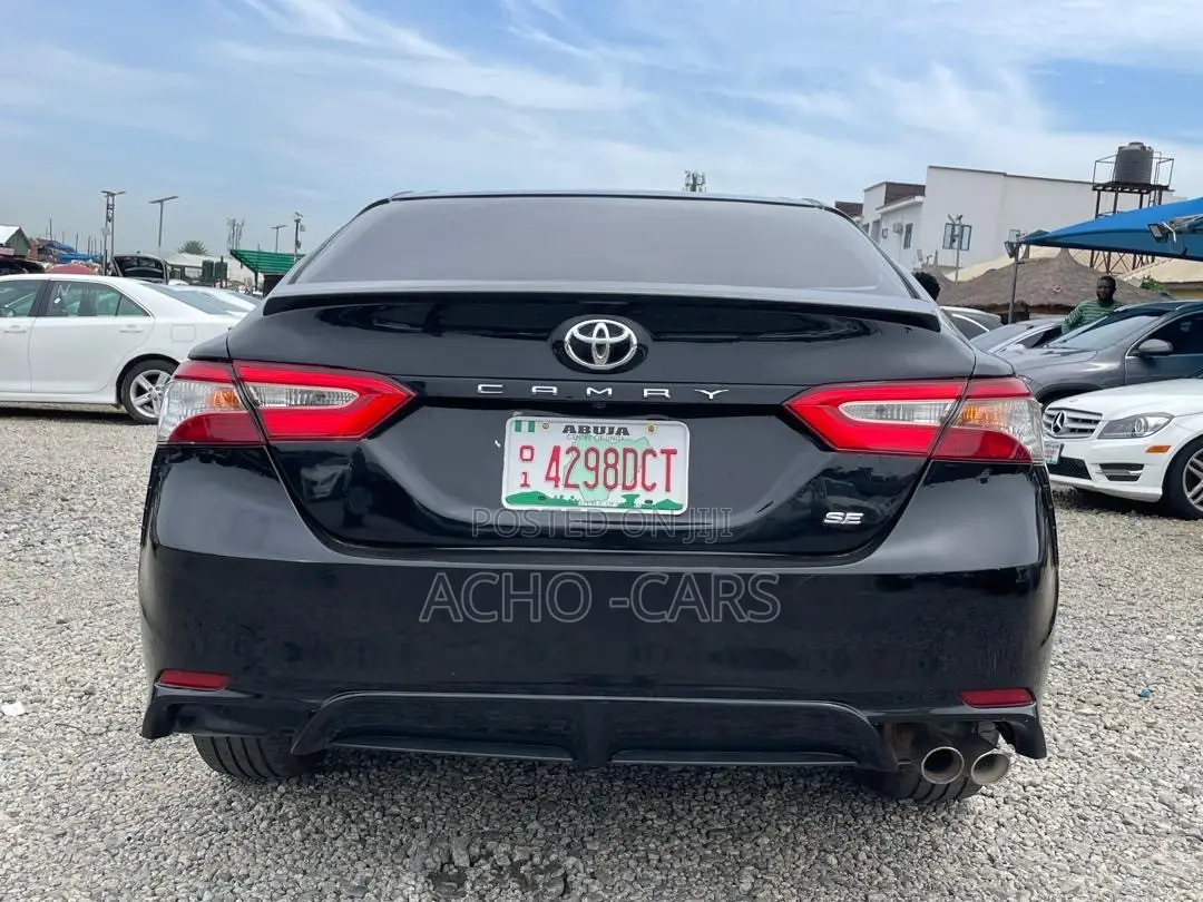 Toyota Camry 2018 Black
