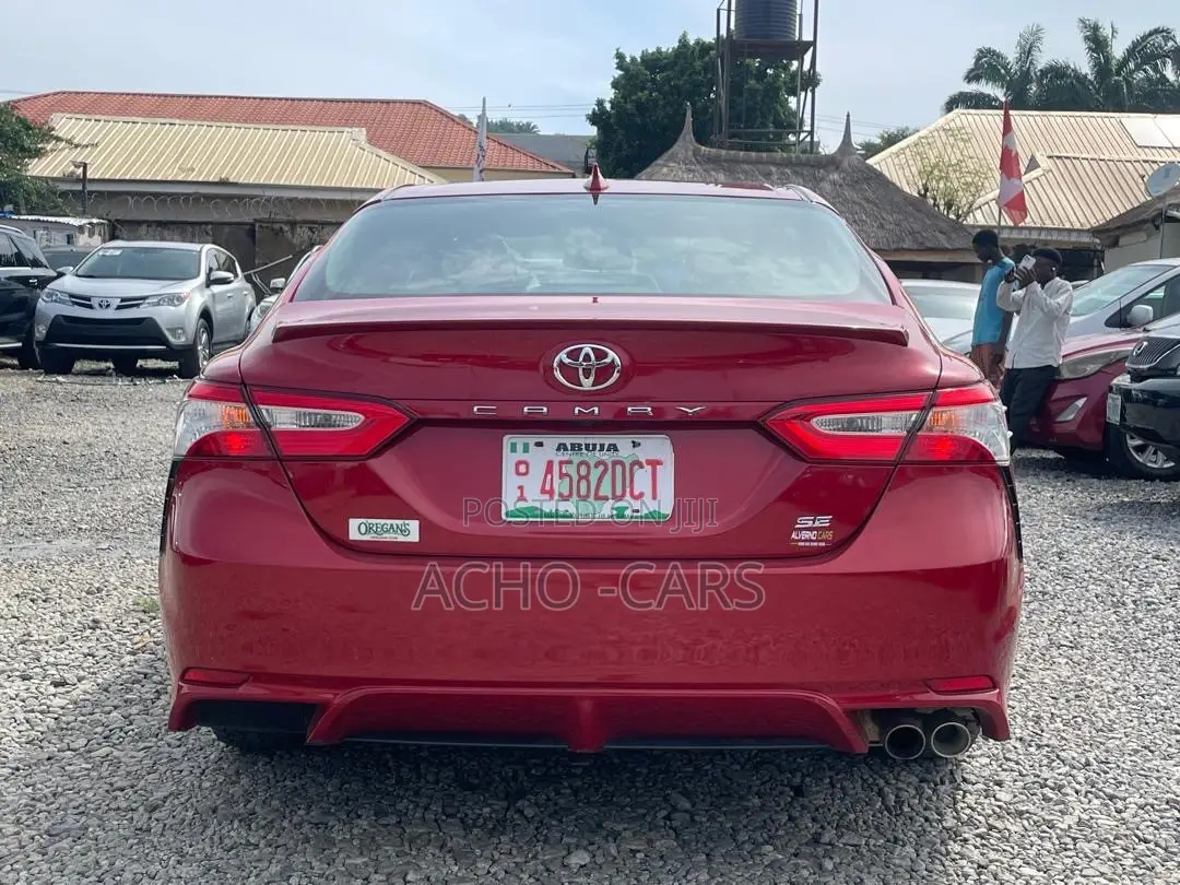 Toyota Camry 2021 Red