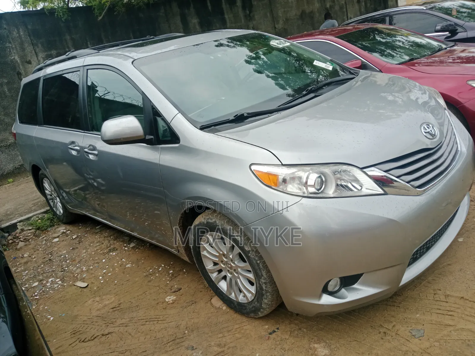 Toyota Sienna XLE 7 Passenger (3.5L 6cyl 6A) 2016 Gray